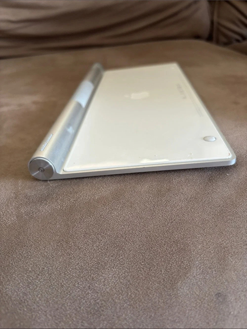 Apple Silver and White Wireless Aluminum Keyboard - Compact Bluetooth